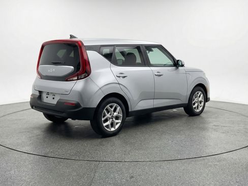 Used 2025 Kia Soul LX w/ LX Technology Package image 9