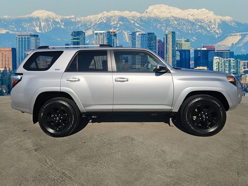 Used 2024 Toyota 4Runner SR5 image 8