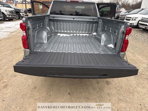 Used 2025 Chevrolet Silverado 1500 LT AWD/4WD image 39