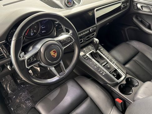 Used 2020 Porsche Macan AWD/4WD image 9