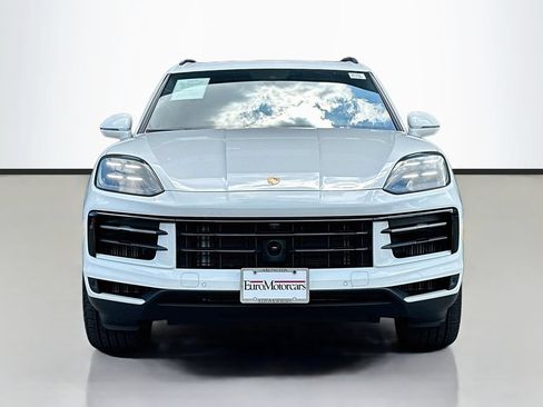 Certified 2026 Porsche Cayenne AWD/4WD image 6