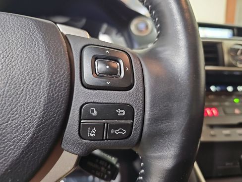 Used 2019 Lexus IS 300 w/ Navigation Package RWD image 20