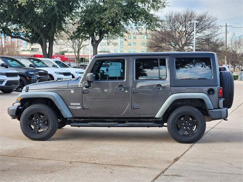 Used 2018 Jeep Wrangler Unlimited Sport S image 4