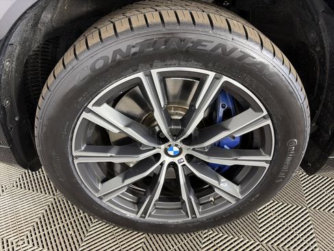 Used 2022 BMW X5 M50i w/ Executive Package image 13
