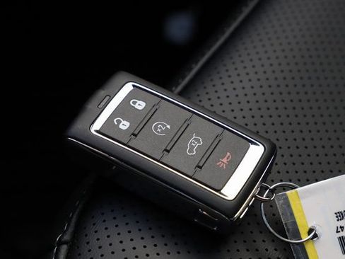 New 2025 Jeep Grand Cherokee Limited w/ Luxury Tech Group II AWD/4WD image 32