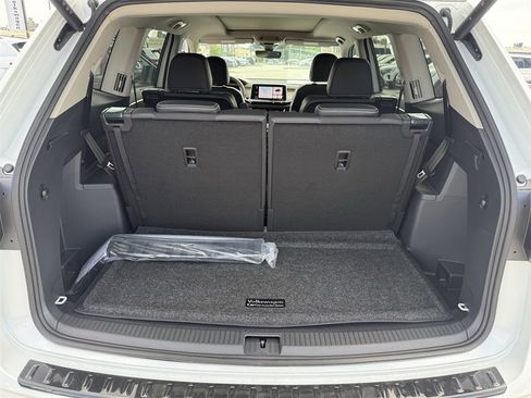 New 2026 Volkswagen Atlas SE image 27