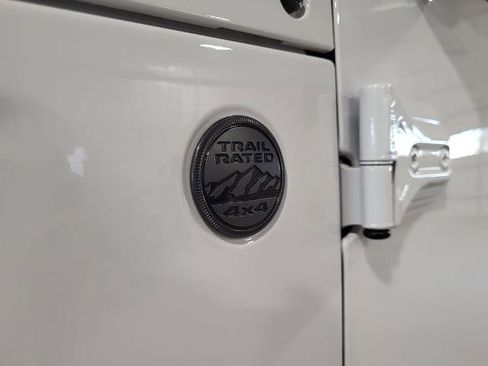 Used 2023 Jeep Wrangler Unlimited Sport image 11