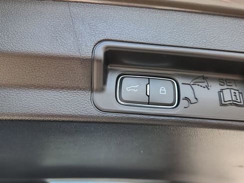 Used 2025 Ford Explorer ST-Line w/ ST-Line Street Pack AWD/4WD image 13