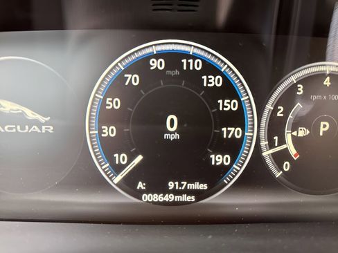 Used 2018 Jaguar F-PACE S image 27