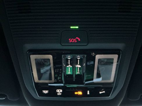 New 2025 Volkswagen Atlas Cross Sport SEL image 25