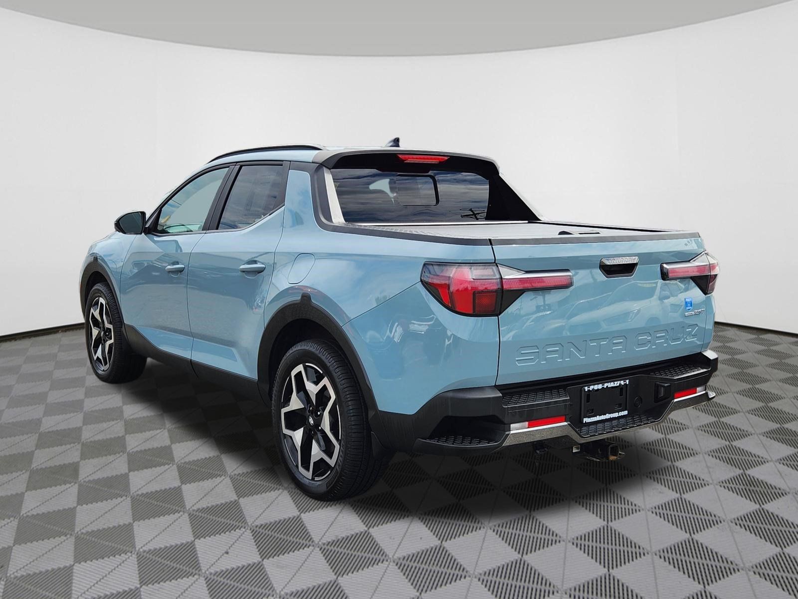 Used 2022 Hyundai Santa Cruz Limited AWD/4WD image 3