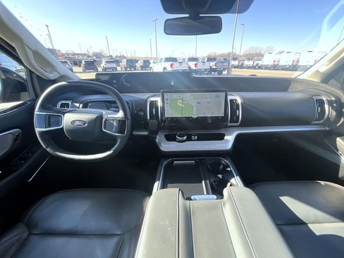 Used 2025 Ford Expedition Max Active image 13