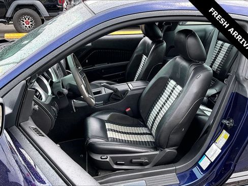 Used 2010 Ford Mustang Shelby GT500 RWD image 18