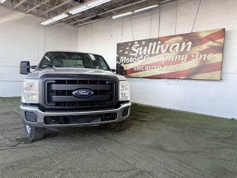 Used 2016 Ford F250 XL w/ Power Equipment Group image 2