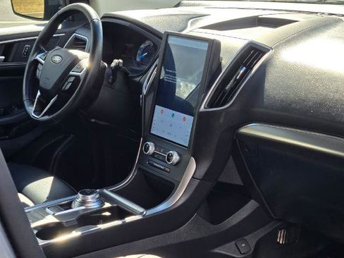 Certified 2022 Ford Edge SEL image 7