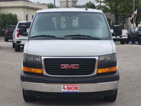 Used 2023 GMC Savana 2500 w/ Driver Convenience Package image 2