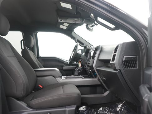 Used 2019 Ford F150 XLT w/ Equipment Group 302A Luxury image 11