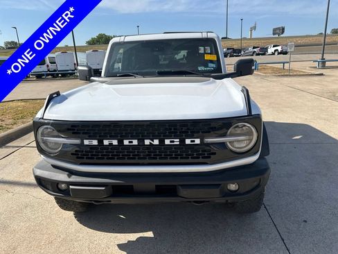 Used 2025 Ford Bronco Outer Banks AWD/4WD image 2