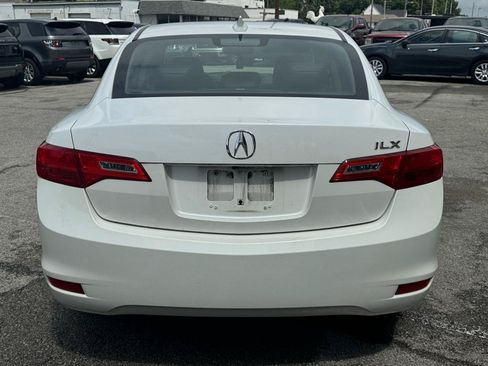Used 2013 Acura ILX w/ Technology Package FWD image 6