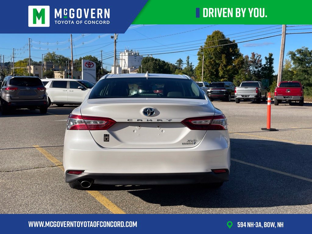 Used 2019 Toyota Camry XLE FWD image 4