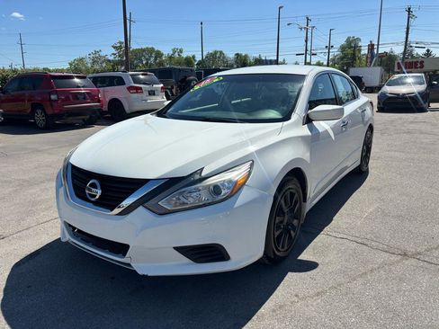 Used 2018 Nissan Altima 2.5 S w/ S Convenience Package image 7