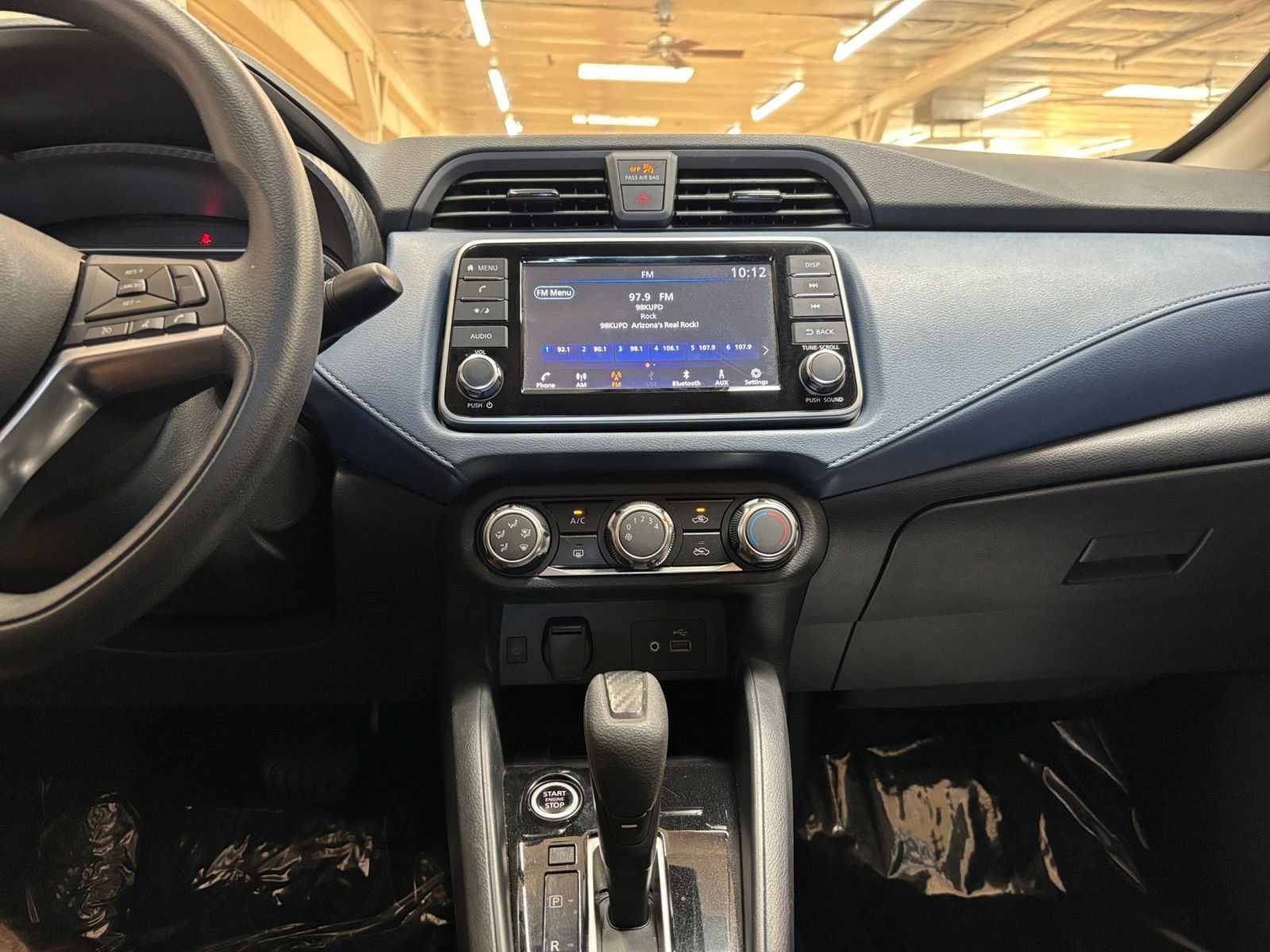 Used 2025 Nissan Versa SV FWD image 16