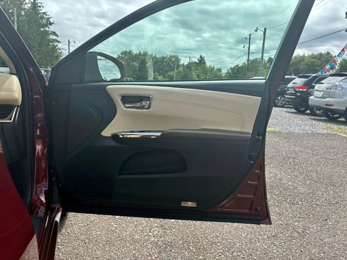 Used 2017 Toyota Avalon XLE Premium image 14