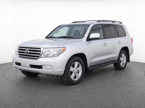 Used 2008 Toyota Land Cruiser w/ Upgrade Pkg AWD/4WD image 2