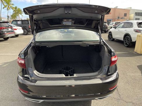Used 2020 Volkswagen Jetta R-Line w/ R-Line Cold Weather Package FWD image 21