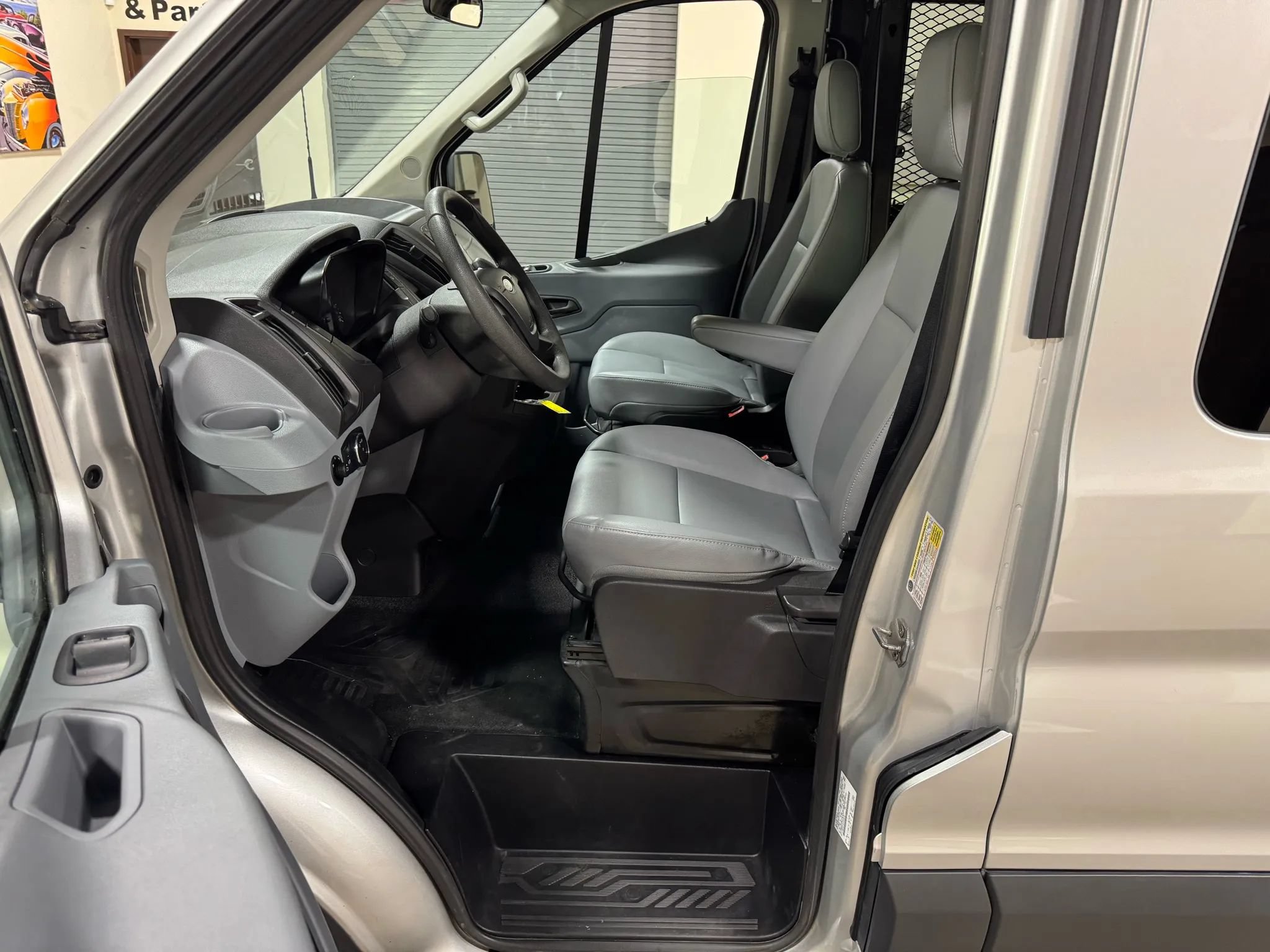 Used 2015 Ford Transit 350 148 Medium Roof RWD image 36