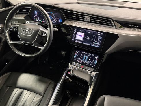Used 2021 Audi e-tron Premium w/ Convenience Plus Package AWD/4WD image 14