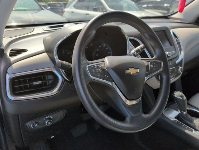 Used 2021 Chevrolet Equinox LS FWD image 9