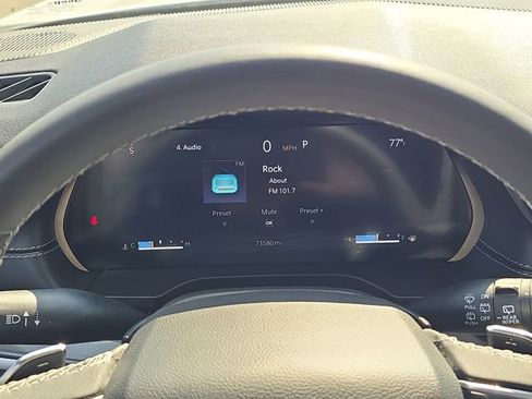 Certified 2023 Jeep Grand Cherokee Altitude image 17