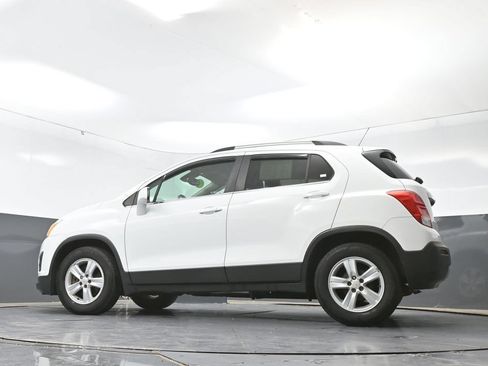 Used 2016 Chevrolet Trax LT w/ LT Convenience Package FWD image 52
