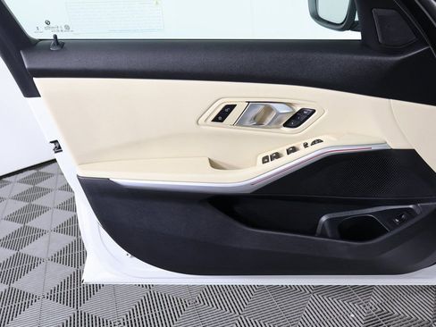 Used 2025 BMW 330i Sedan w/ Convenience Package image 12