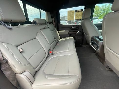 Used 2021 GMC Sierra 1500 SLT w/ SLT Premium Plus Package AWD/4WD image 26