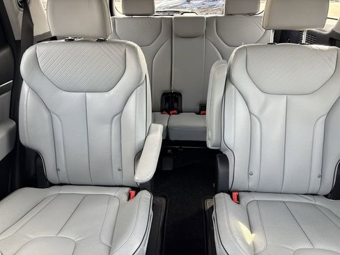 Used 2024 Hyundai Palisade SEL image 22