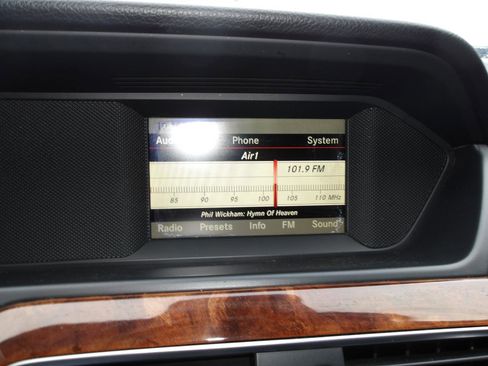 Used 2013 Mercedes-Benz C 250 Sport image 18