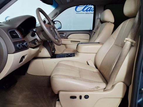 Used 2011 Chevrolet Silverado 1500 LTZ w/ LTZ Plus Package image 9