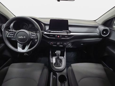 Used 2023 Kia Forte LXS image 10