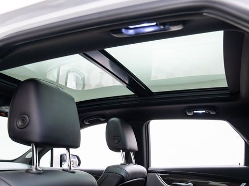 Certified 2022 Cadillac XT5 Sportv w/ LPO, Floor Liner Package image 11