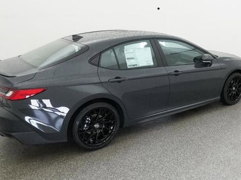 New 2026 Toyota Camry SE FWD image 9