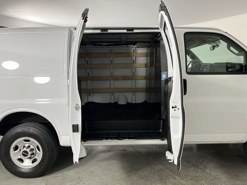 Used 2024 GMC Savana 2500 w/ Driver Convenience Package image 27