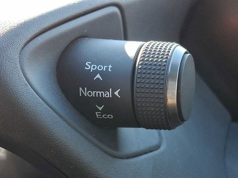 Used 2019 Lexus UX 250h image 25