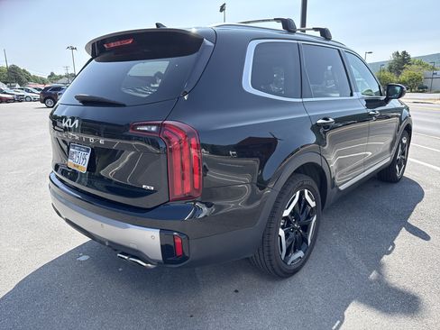 Certified 2025 Kia Telluride S AWD/4WD image 3