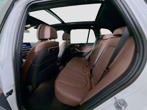 New 2026 BMW X5 xDrive40i w/ Climate Comfort Package image 25