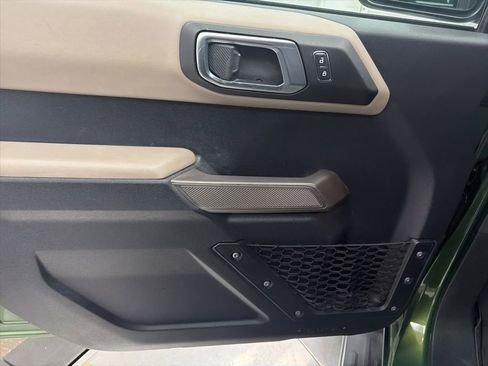 Used 2022 Ford Bronco Wildtrak image 14