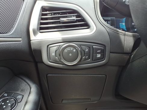 Certified 2023 Ford Edge SEL w/ Convenience Package AWD/4WD image 15