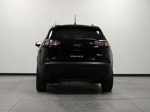 Used 2019 Jeep Cherokee Latitude w/ Popular Appearance Group image 5