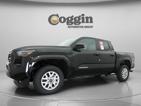 New 2026 Toyota Tacoma SR5 AWD/4WD image 2